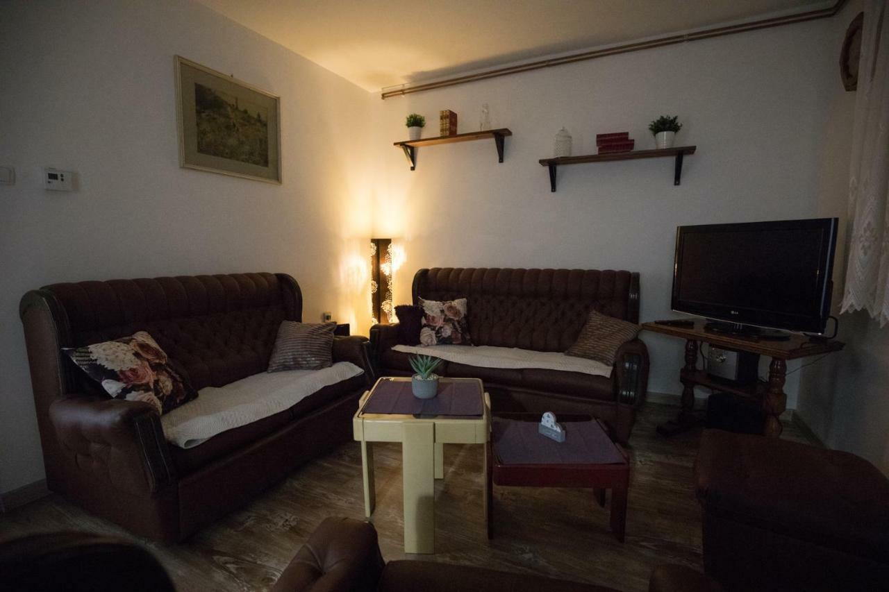 Apartman Tusek-Bjelovar Daire Zdralovi Dış mekan fotoğraf